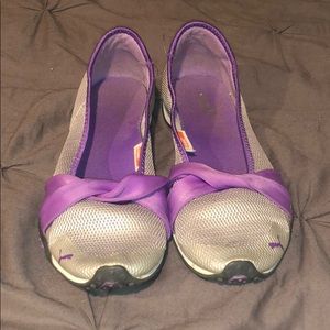Women’s Puma Flats
